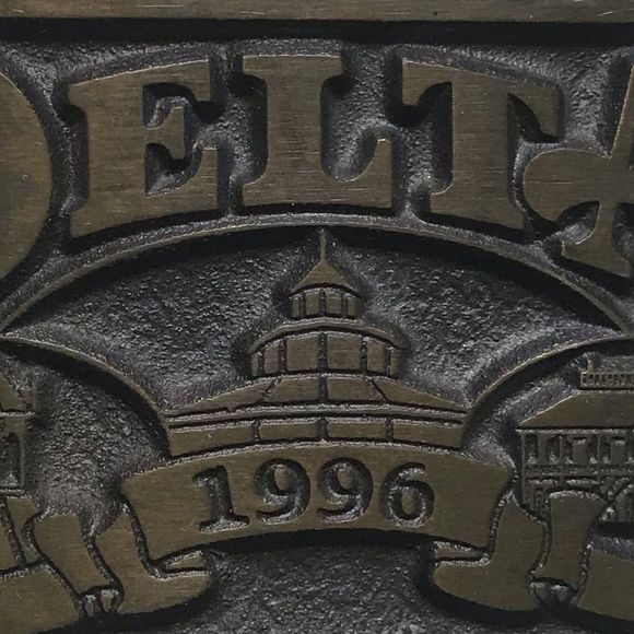 VTG1996 BRASS OPRYLAND HOTEL NASHVILLE BELT BUCKLE - Picture 7 of 8